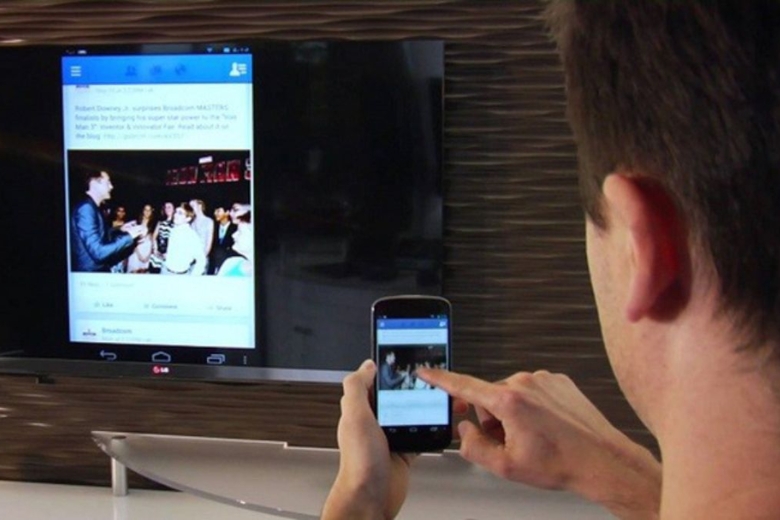 12 Cách kết nối iPhone với tivi hiệu quả và chi tiết nhất Kết nối iPhone với tivi qua giao thức DLNA và ứng dụng iMediaShare