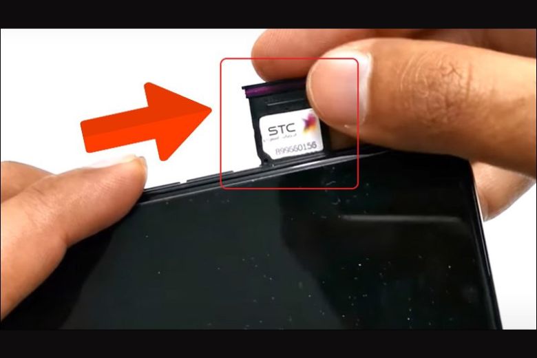 hướng dẫn lắp thẻ SIM cho Galaxy S23 bước 4