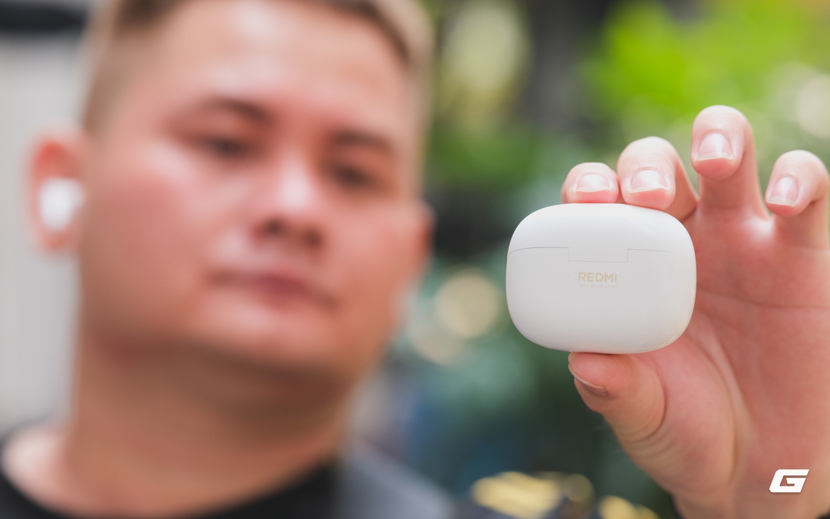 Mua tai nghe giá 2 triệu, vừa đeo vào đã cảm nhận điều gì đó khác lạ, nhưng theo hướng tích cực!