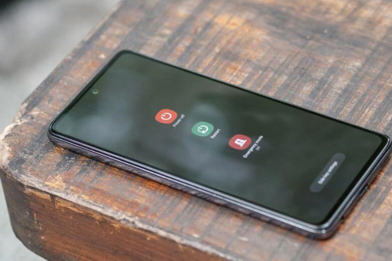 Reset điện thoại OPPO khi máy lag, lỗi phần mềm, quên mật khẩu hoặc cần xóa dữ liệu.